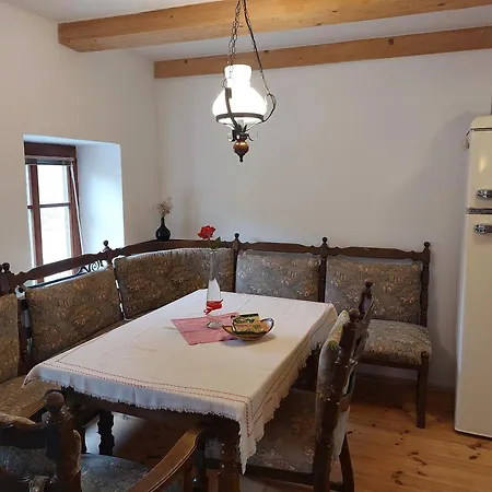 Dvur U Spranku Hvozd